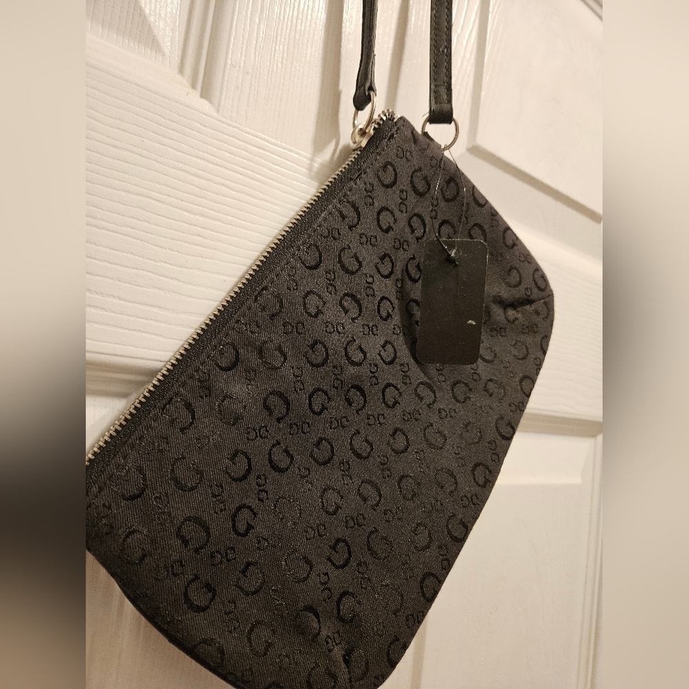 GUESS Wristlet - Picture 3 of 4